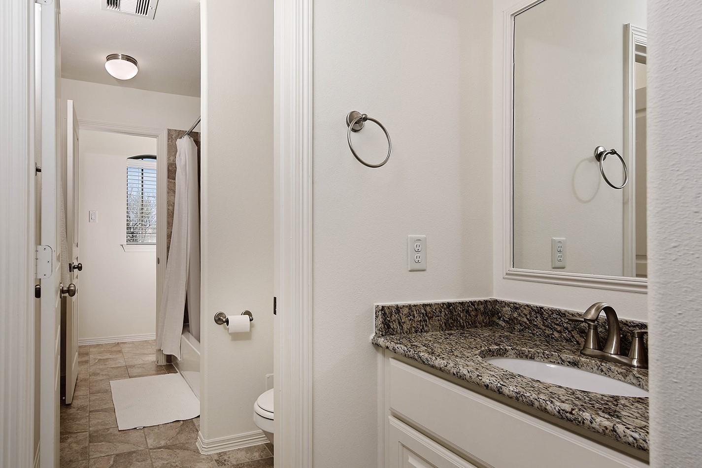 1046 W 26th Street