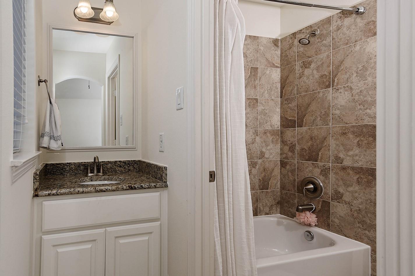1046 W 26th Street