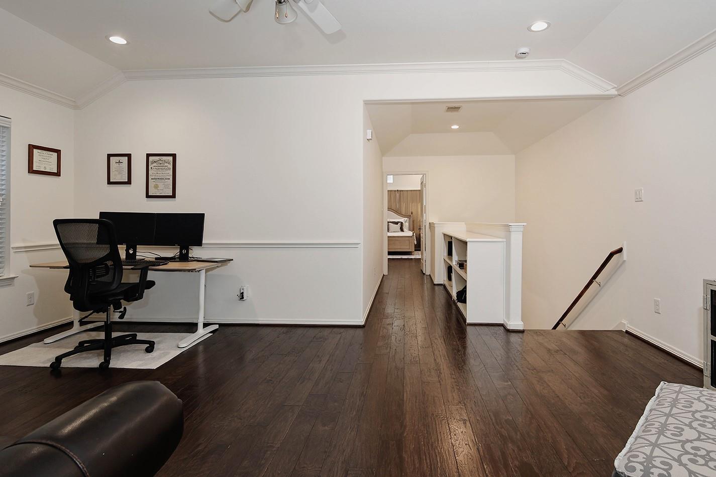 1046 W 26th Street