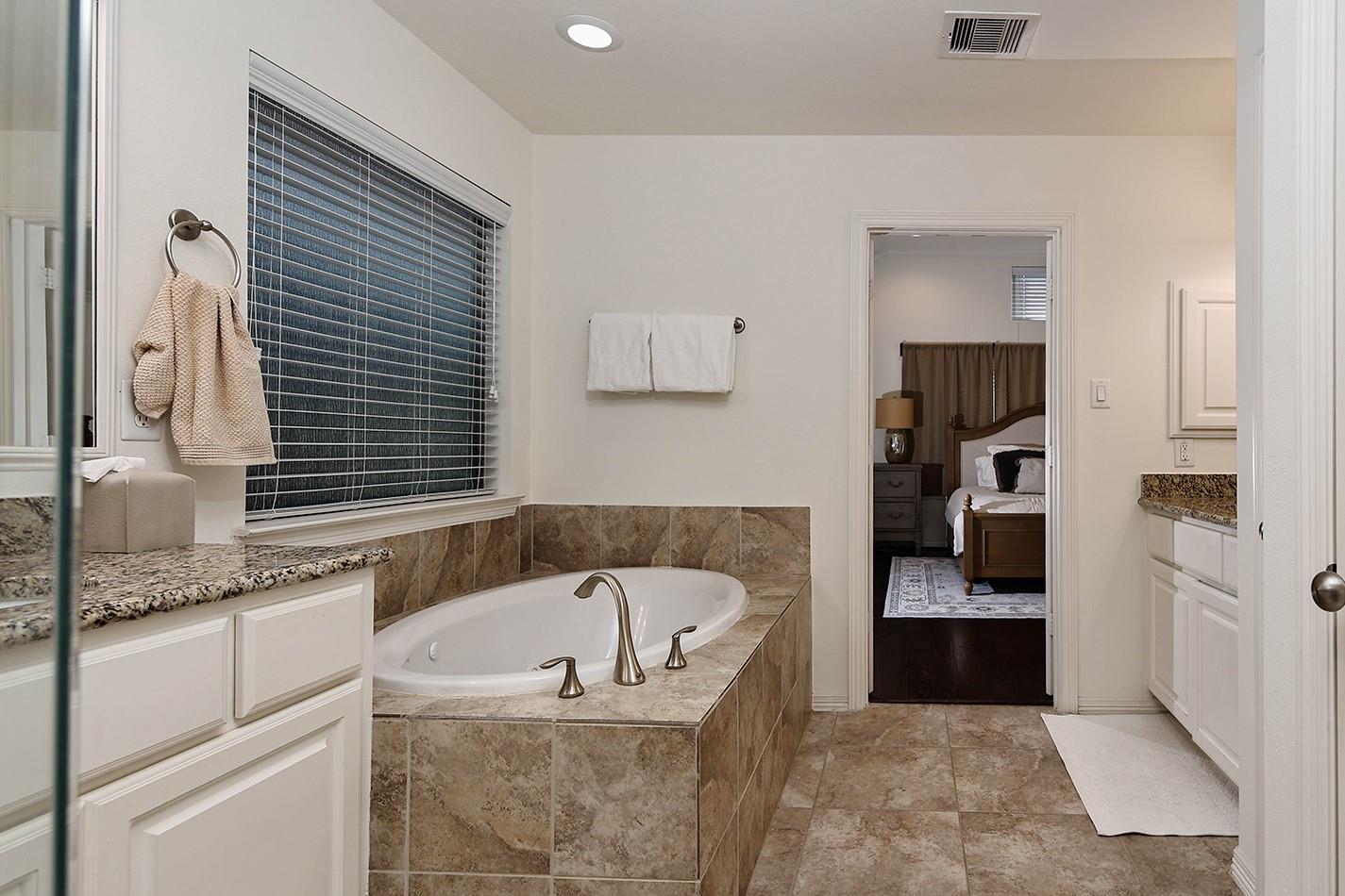 1046 W 26th Street