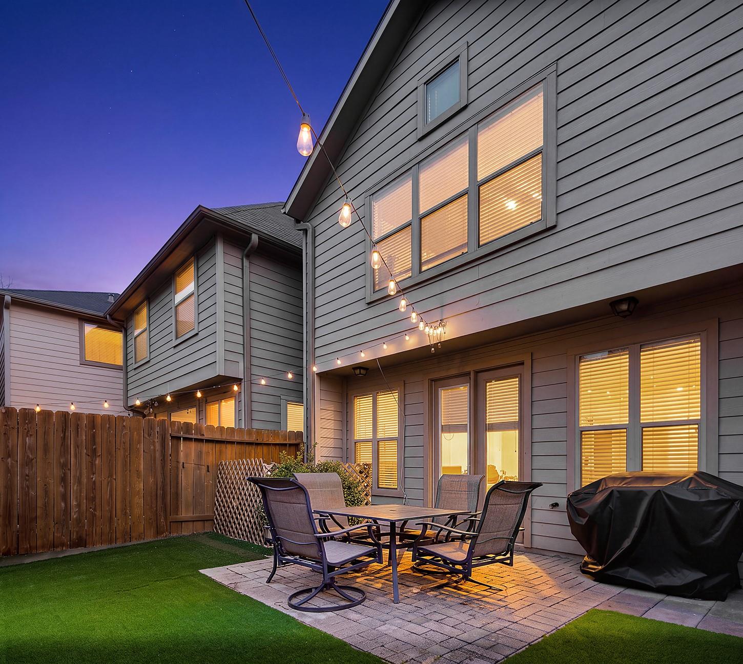 1046 W 26th Street