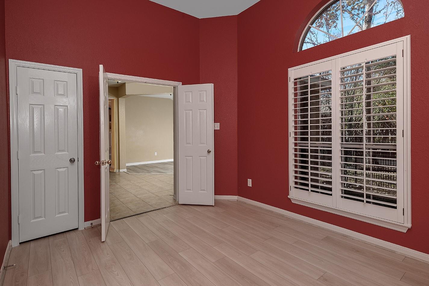 78 E Foxbriar Forest Circle