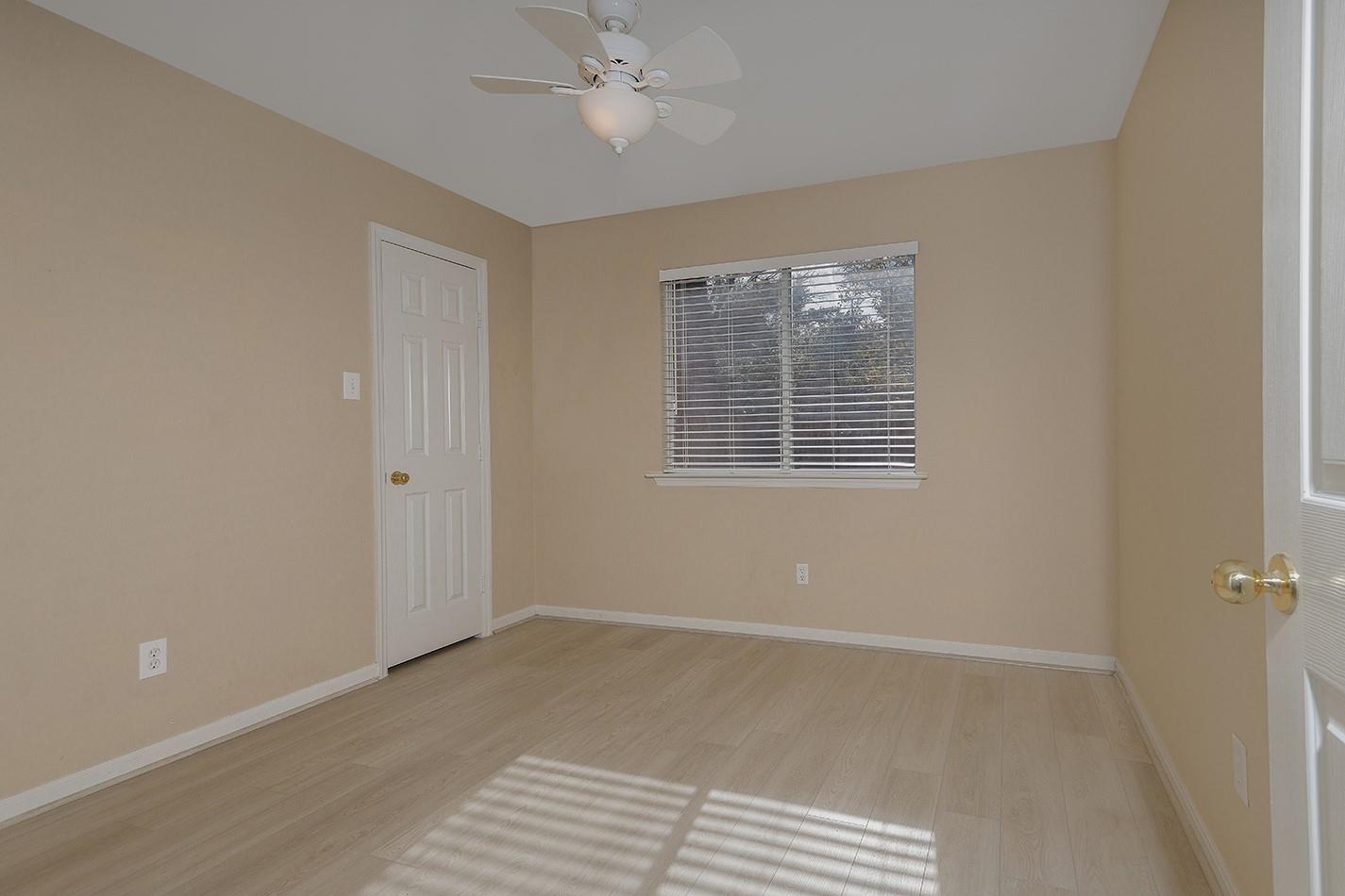 78 E Foxbriar Forest Circle