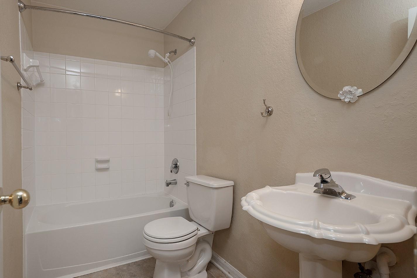 78 E Foxbriar Forest Circle
