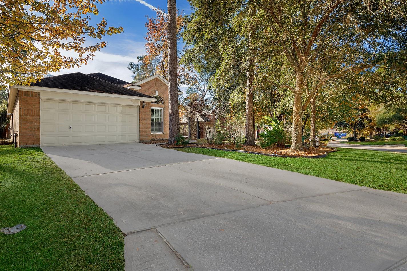 78 E Foxbriar Forest Circle