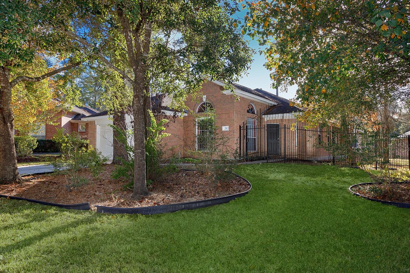 78 E Foxbriar Forest Circle