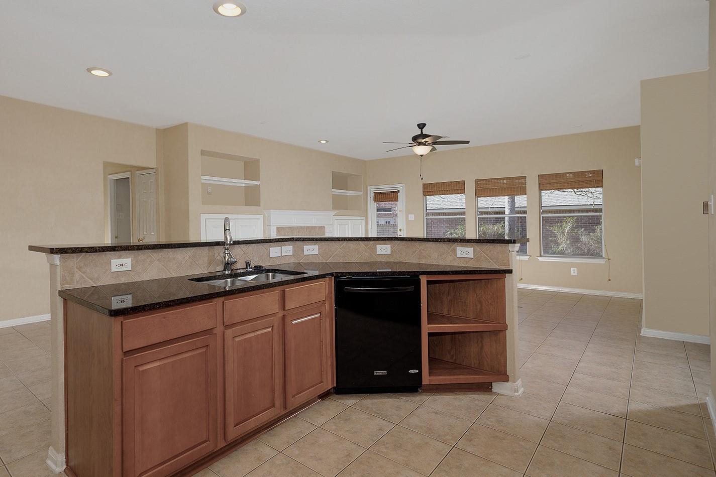 78 E Foxbriar Forest Circle