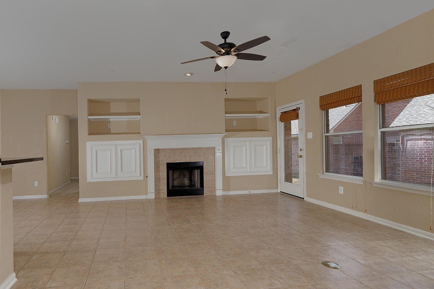 78 E Foxbriar Forest Circle