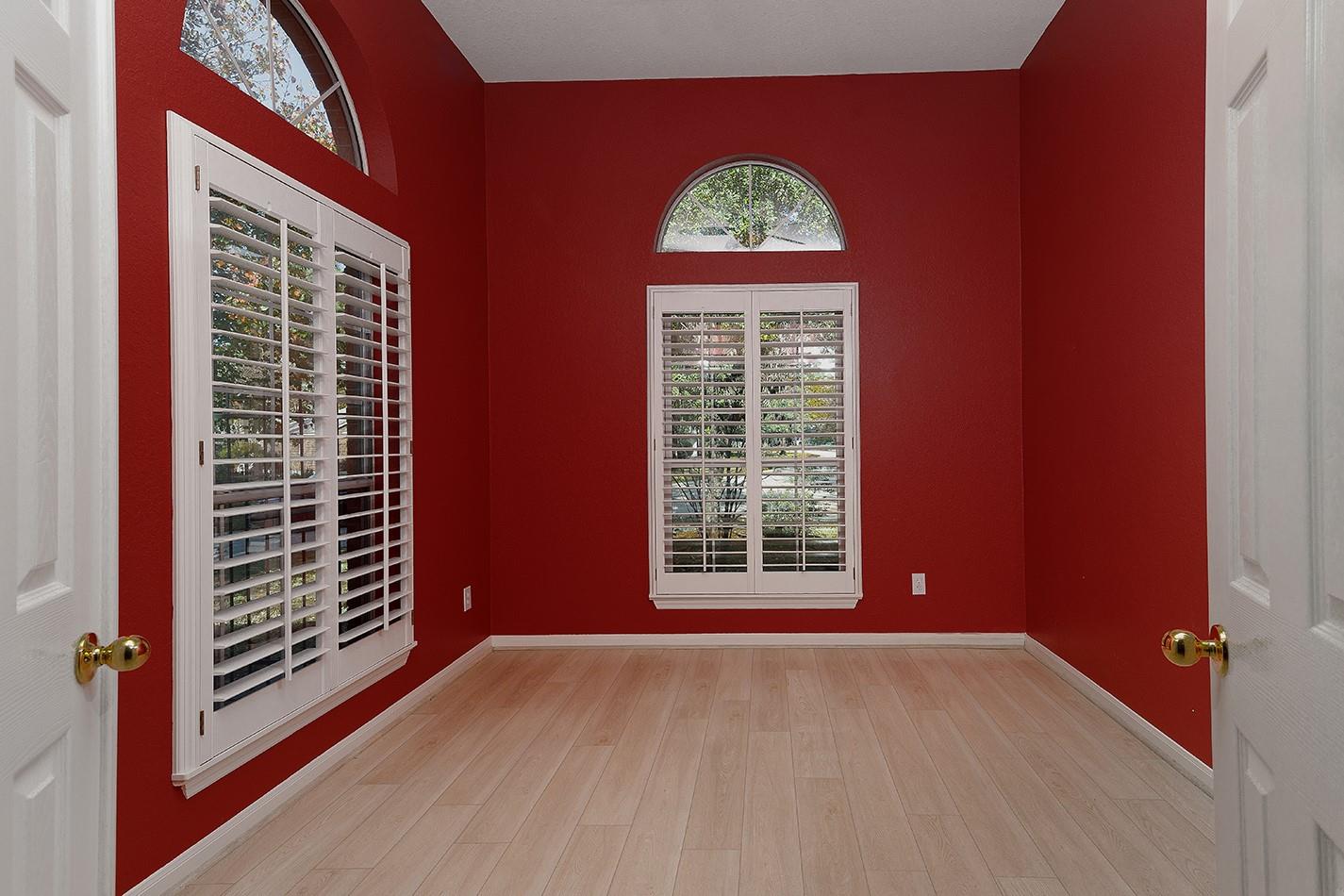 78 E Foxbriar Forest Circle