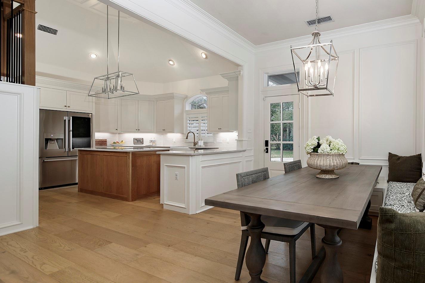 2 Graceful Elm Court