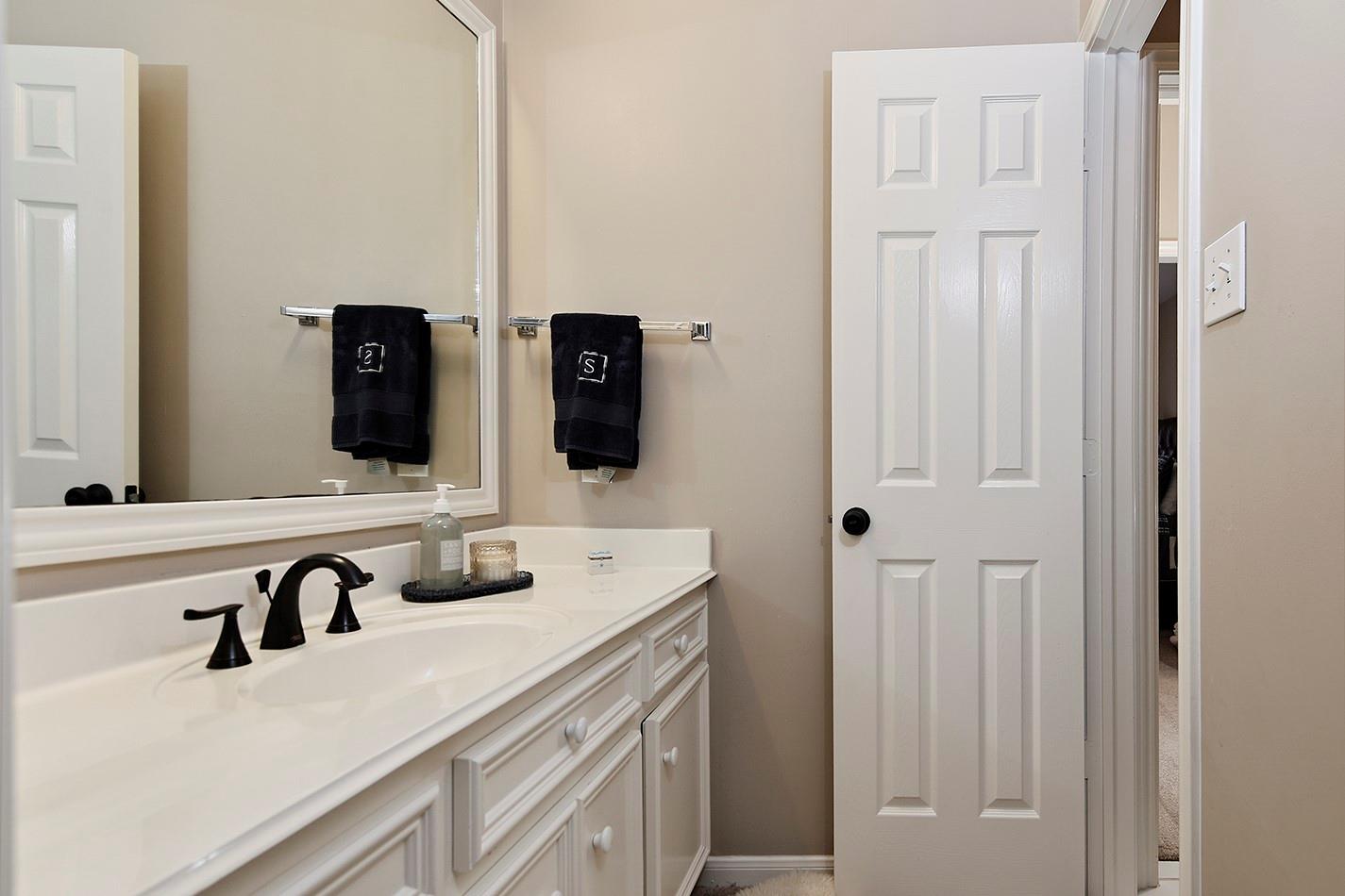 2 Graceful Elm Court