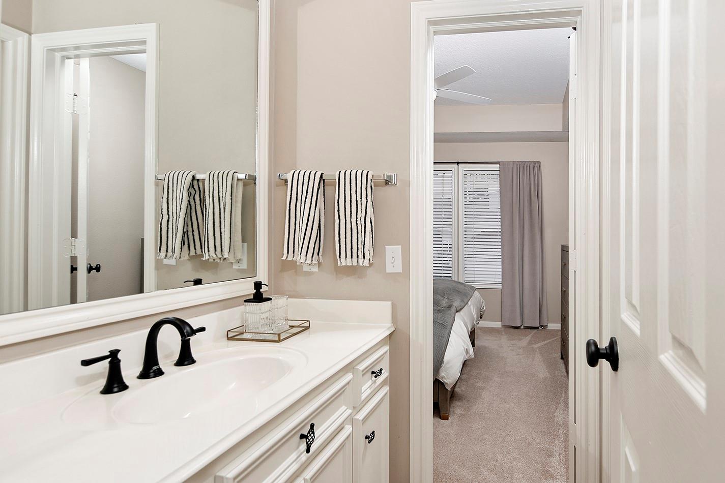 2 Graceful Elm Court