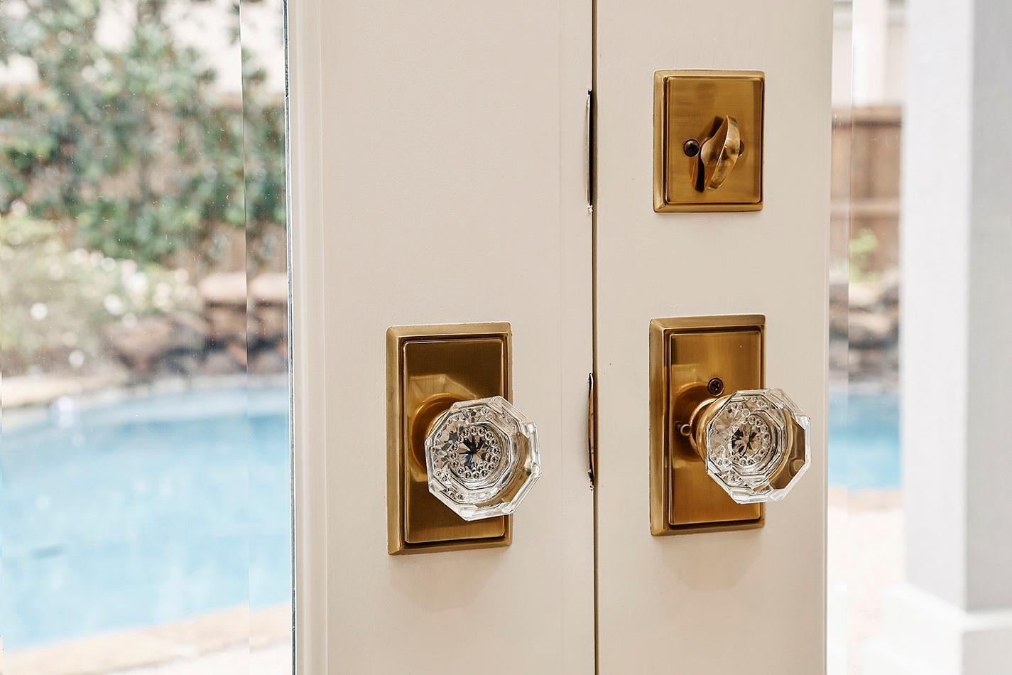 2 Graceful Elm Court