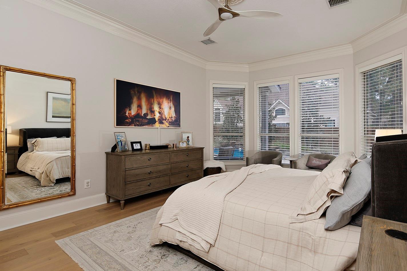 2 Graceful Elm Court