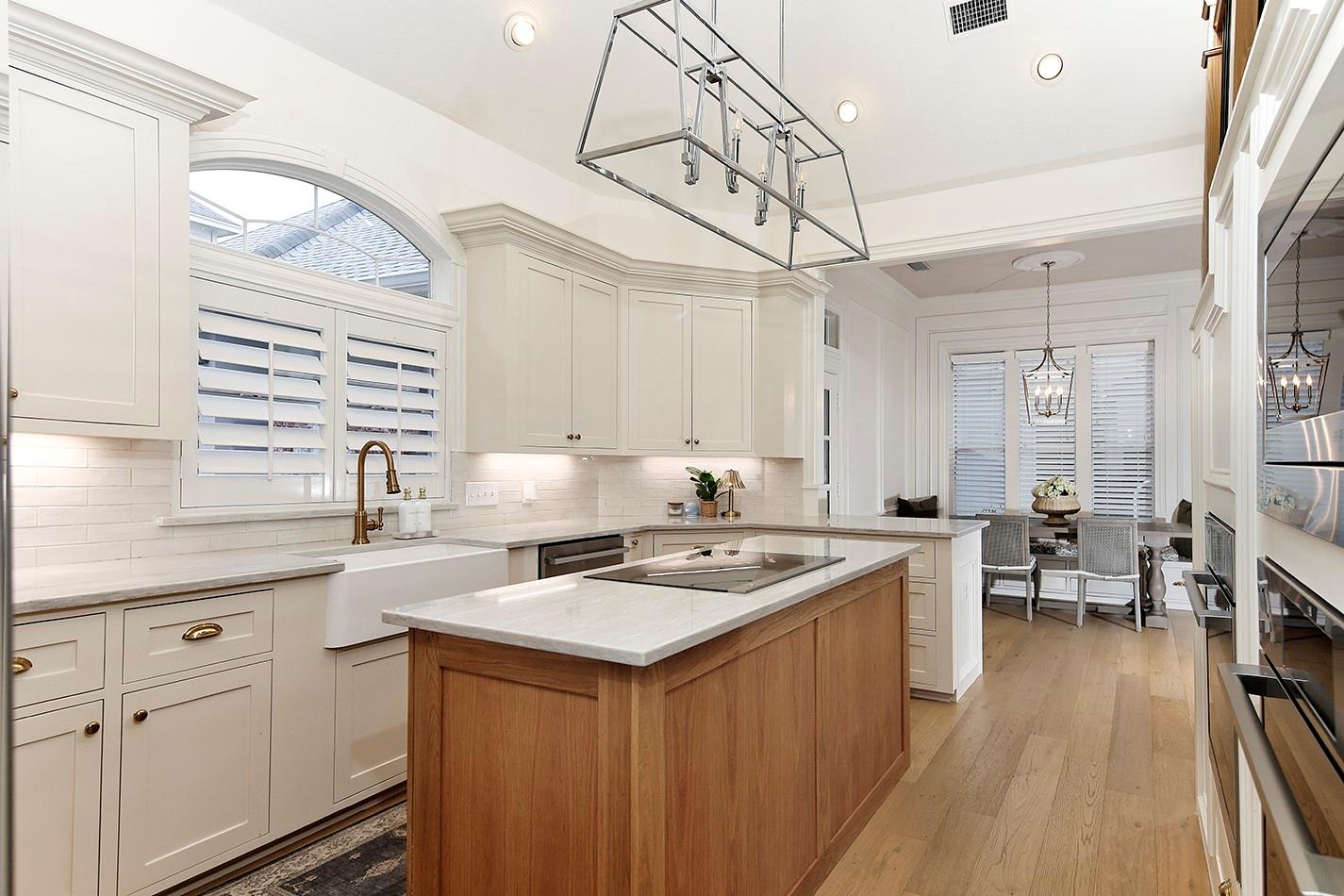 2 Graceful Elm Court