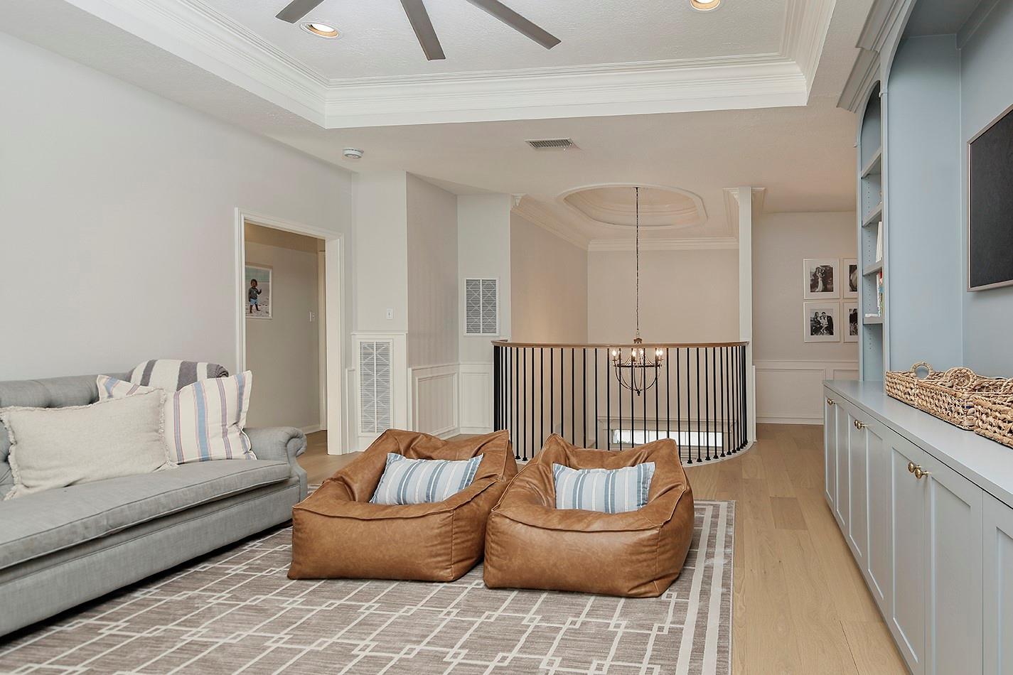 2 Graceful Elm Court