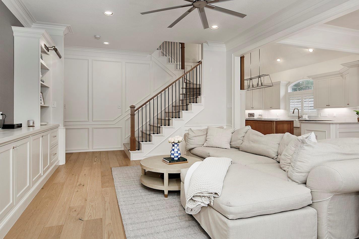 2 Graceful Elm Court