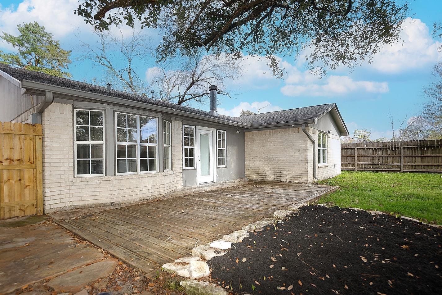 2110 Rycroft Drive