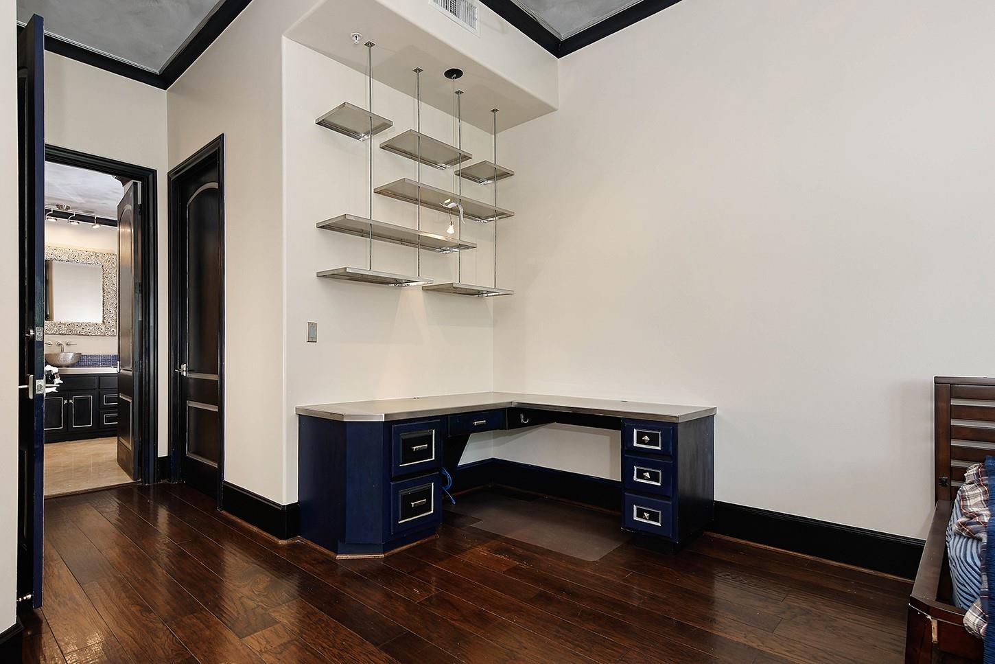 1 Waterway Court # 4E