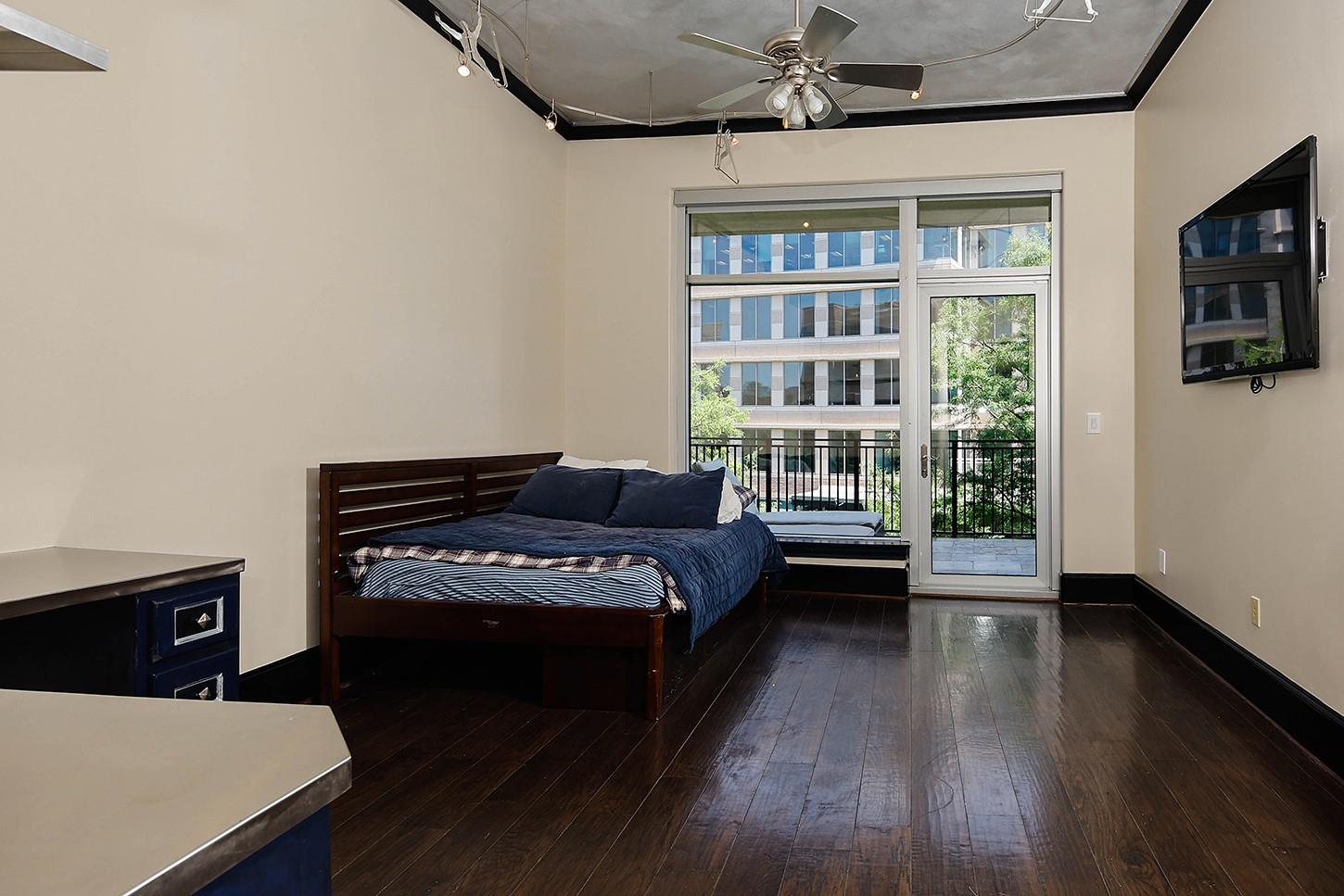 1 Waterway Court # 4E