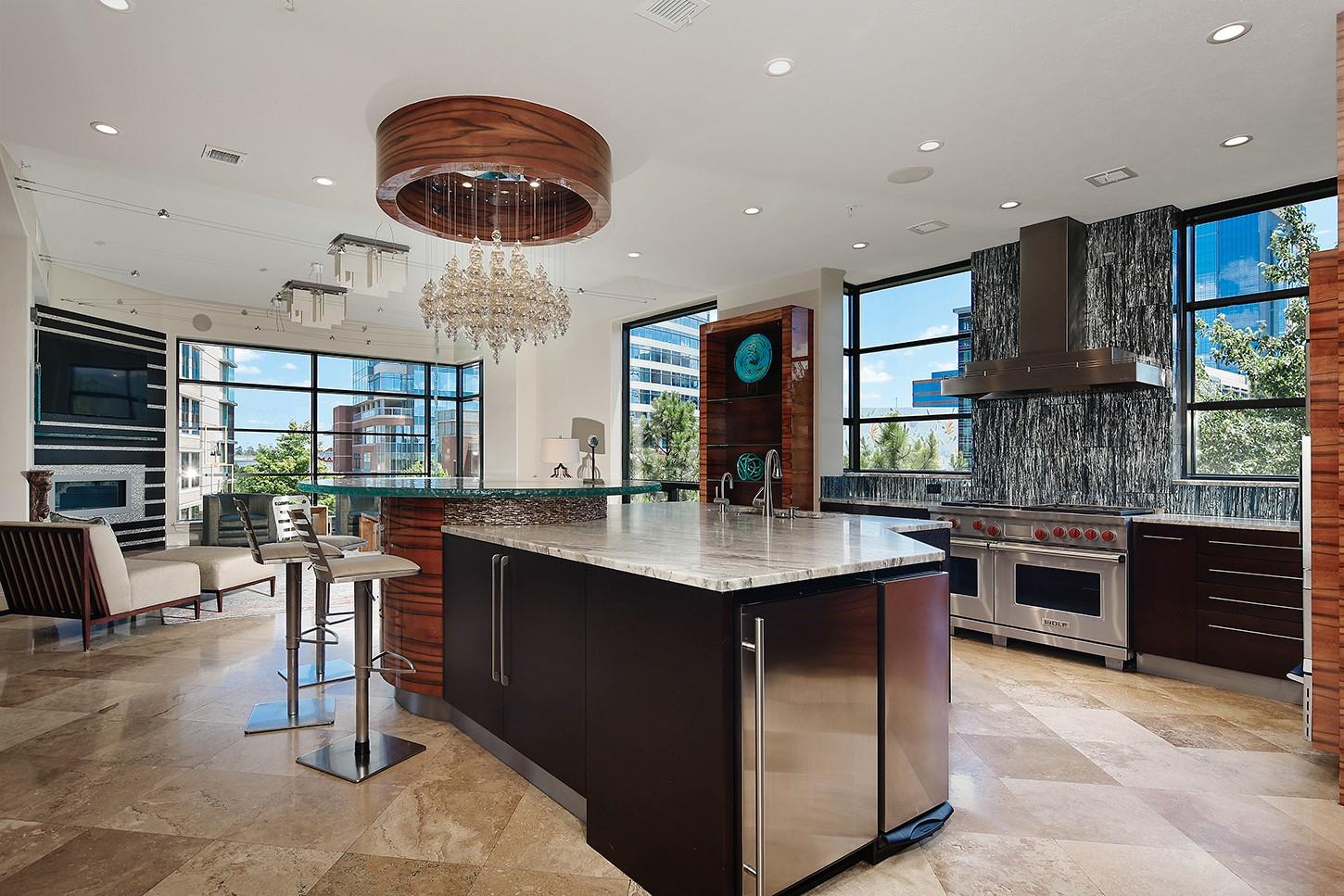 1 Waterway Court # 4E
