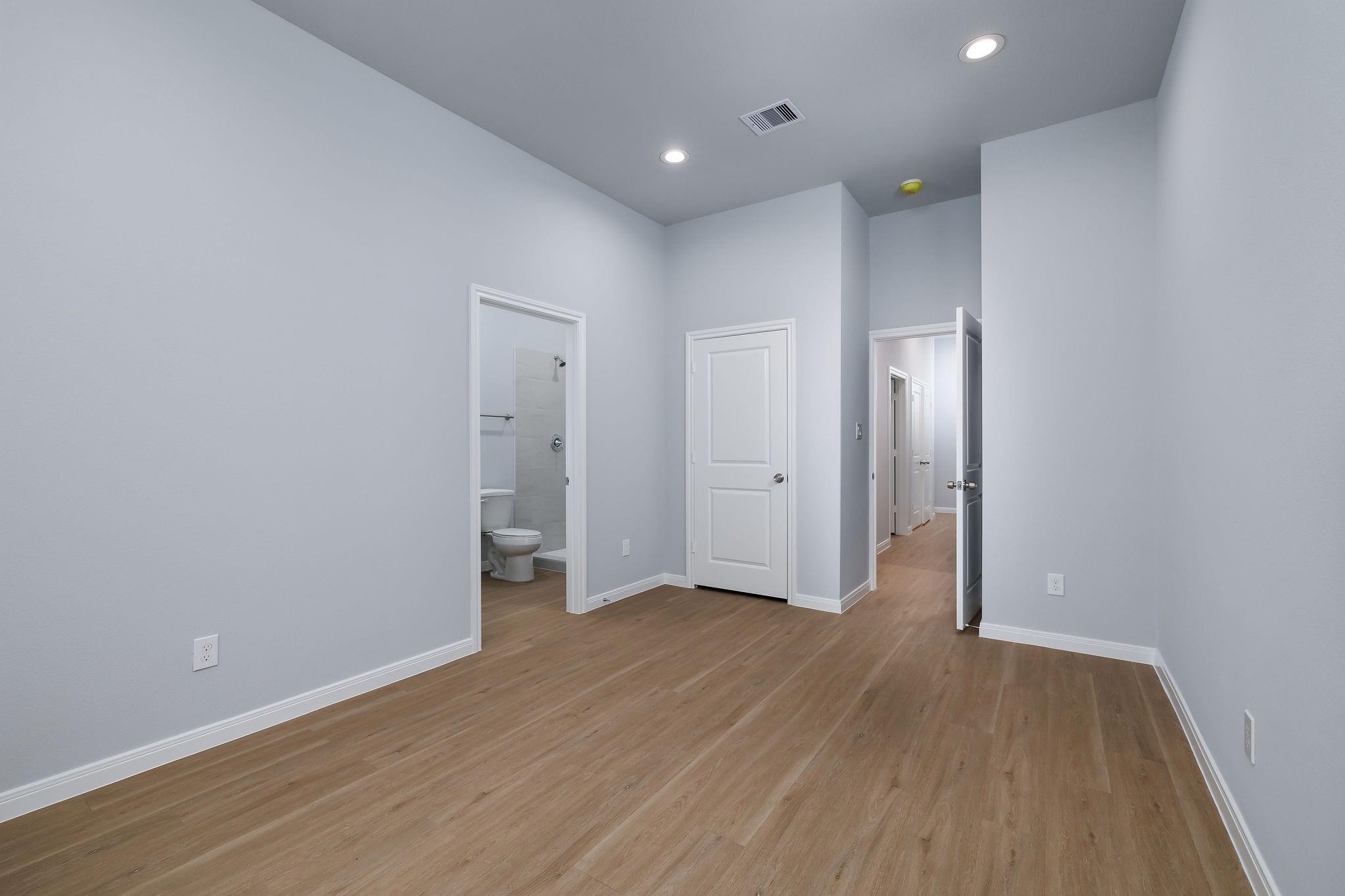 18832 Elegance Avenue