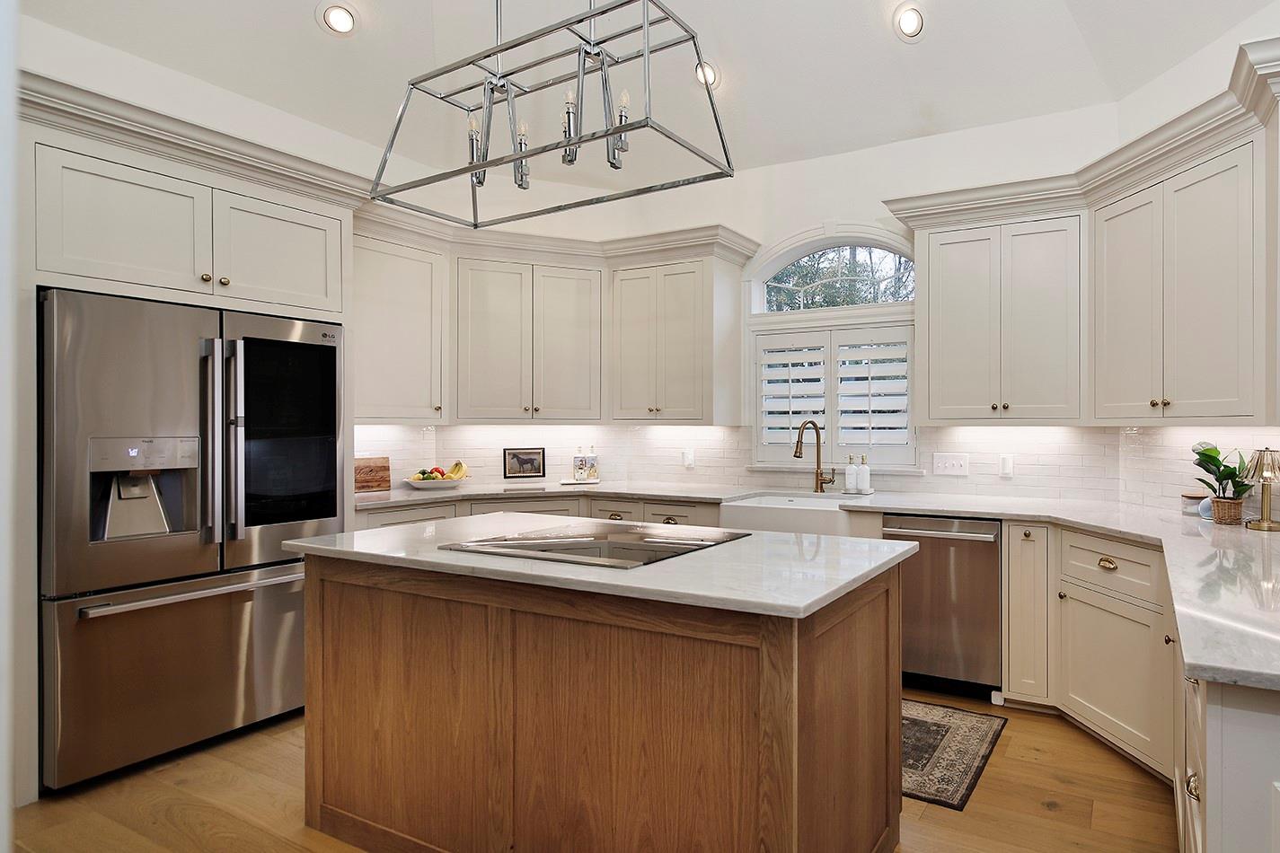 2 Graceful Elm Court