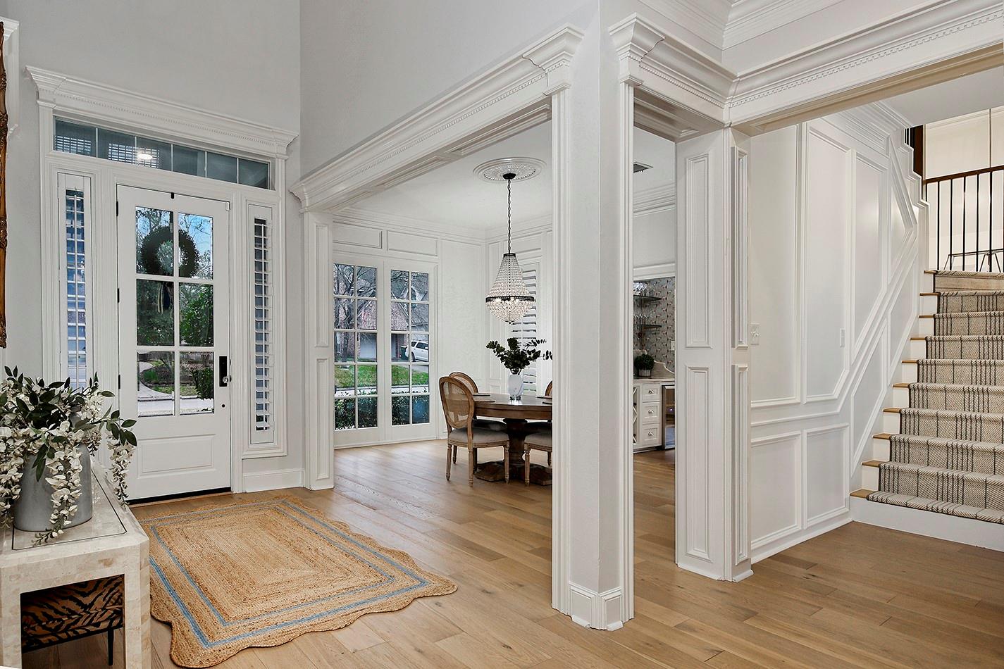 2 Graceful Elm Court