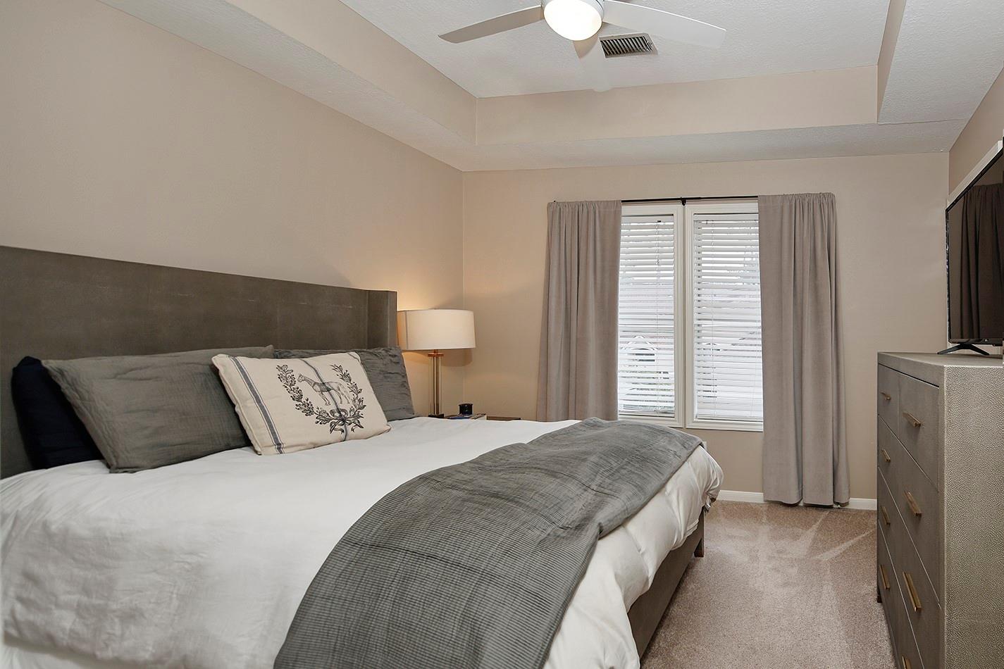 2 Graceful Elm Court