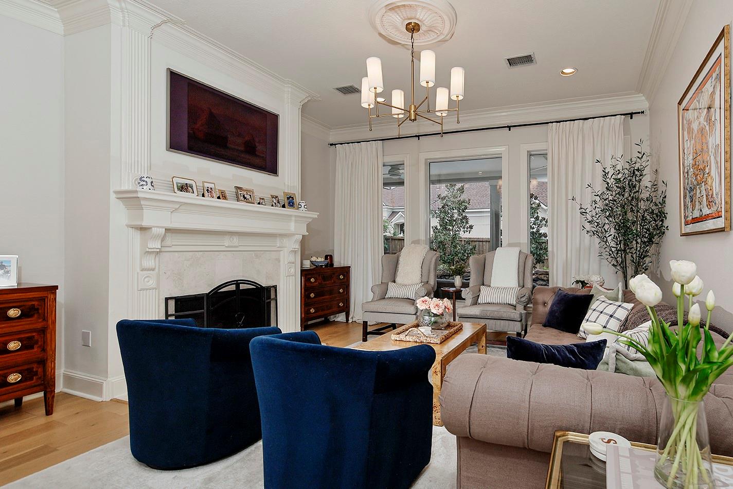 2 Graceful Elm Court