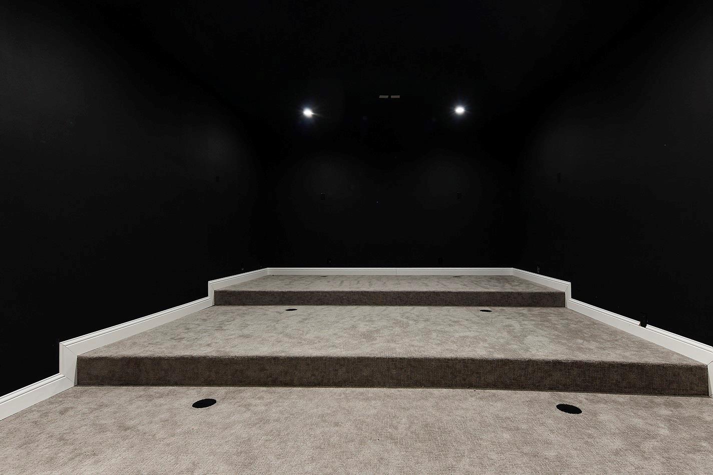 1031 Hunters Creek Way