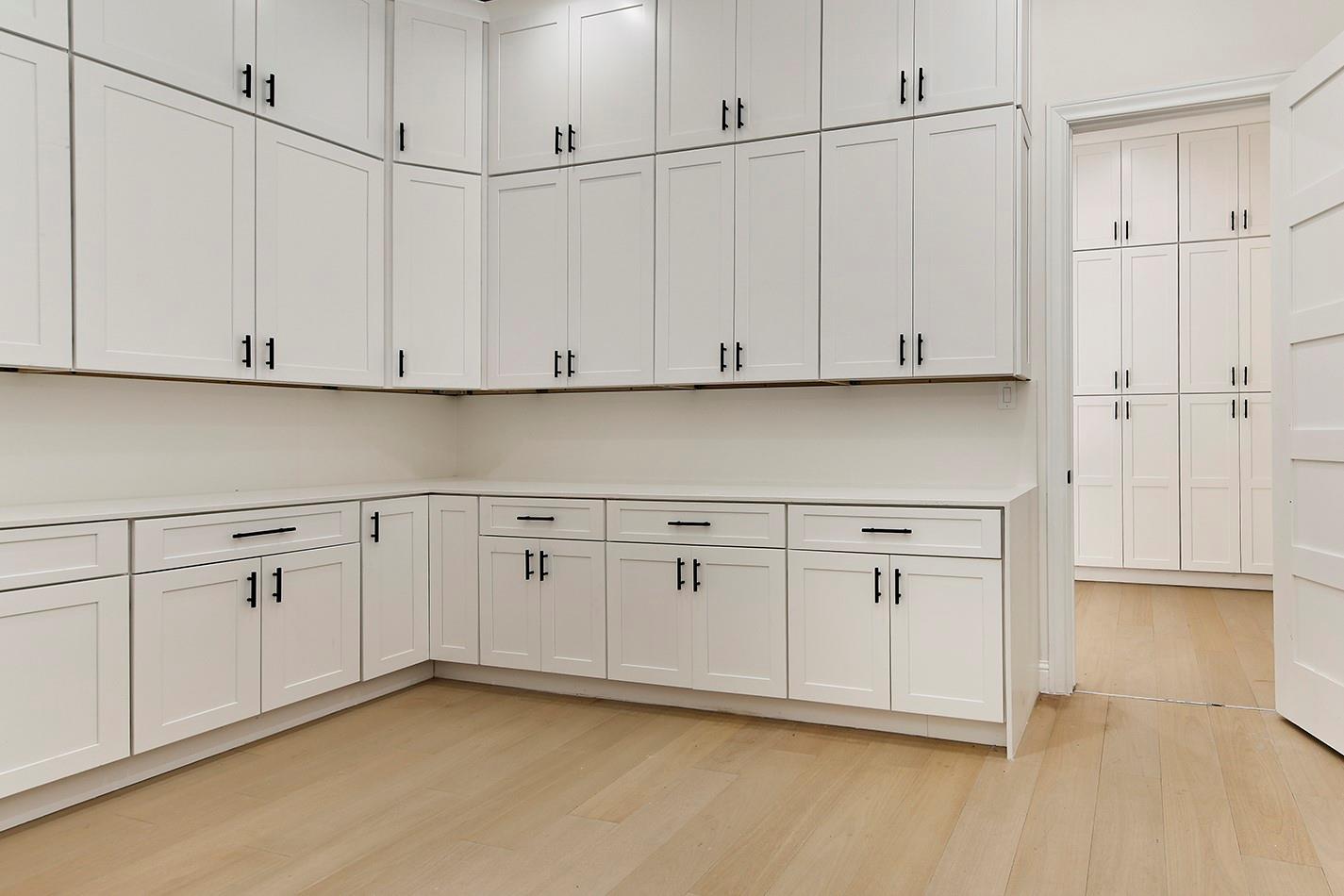 1031 Hunters Creek Way