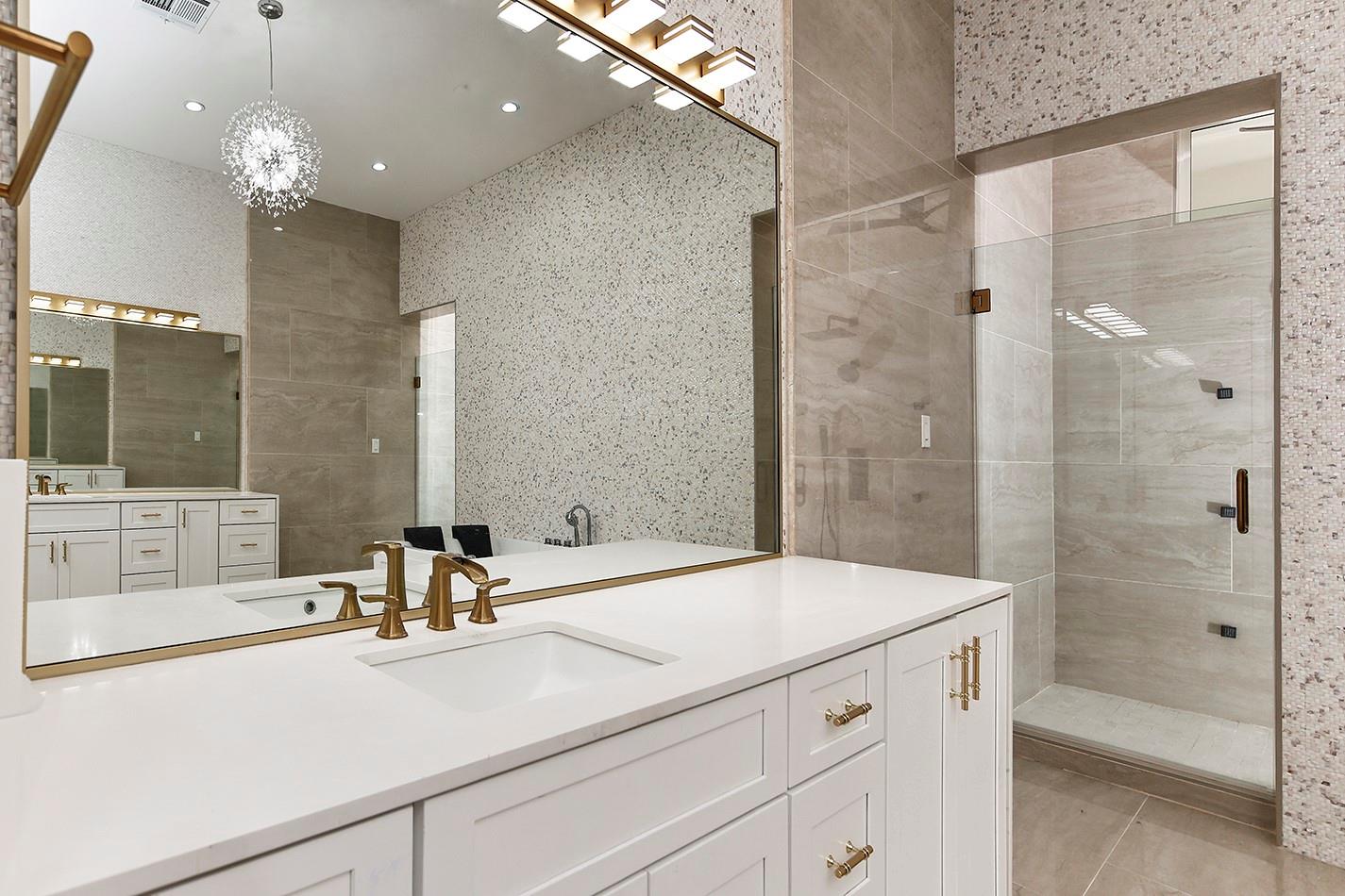 1031 Hunters Creek Way