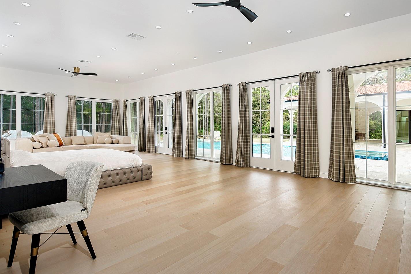 1031 Hunters Creek Way