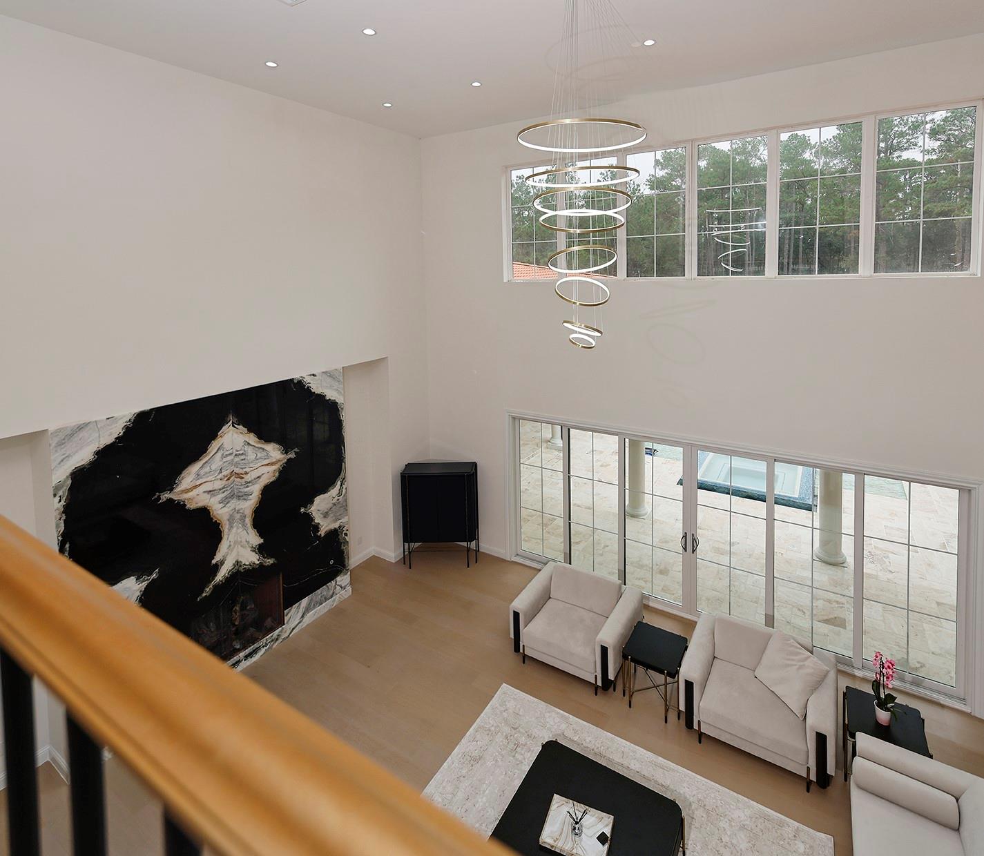 1031 Hunters Creek Way