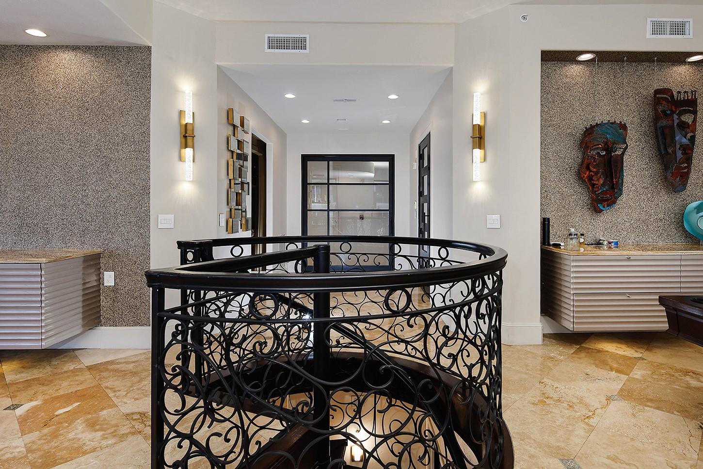 1 Waterway Court # 4E