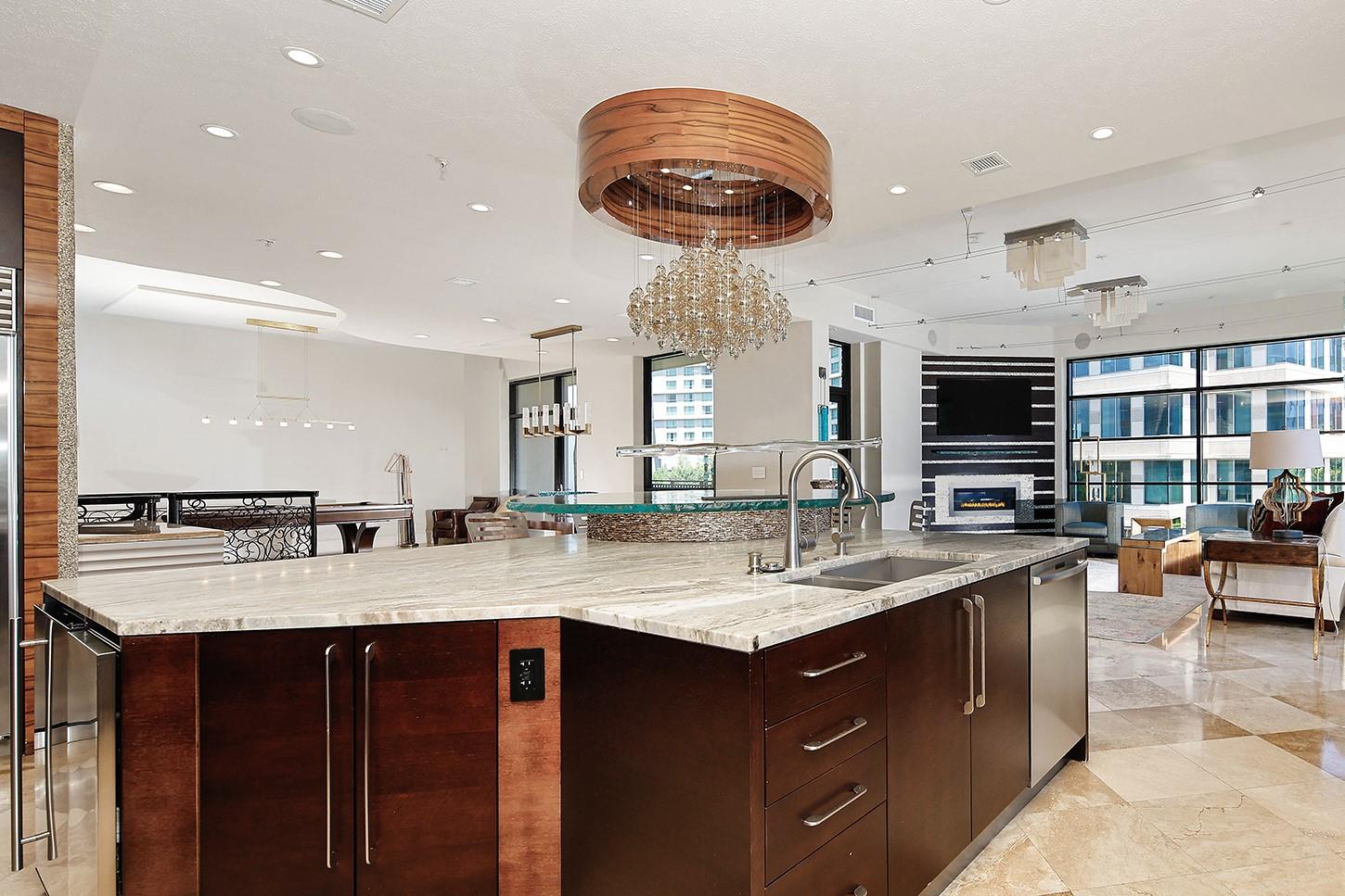 1 Waterway Court # 4E