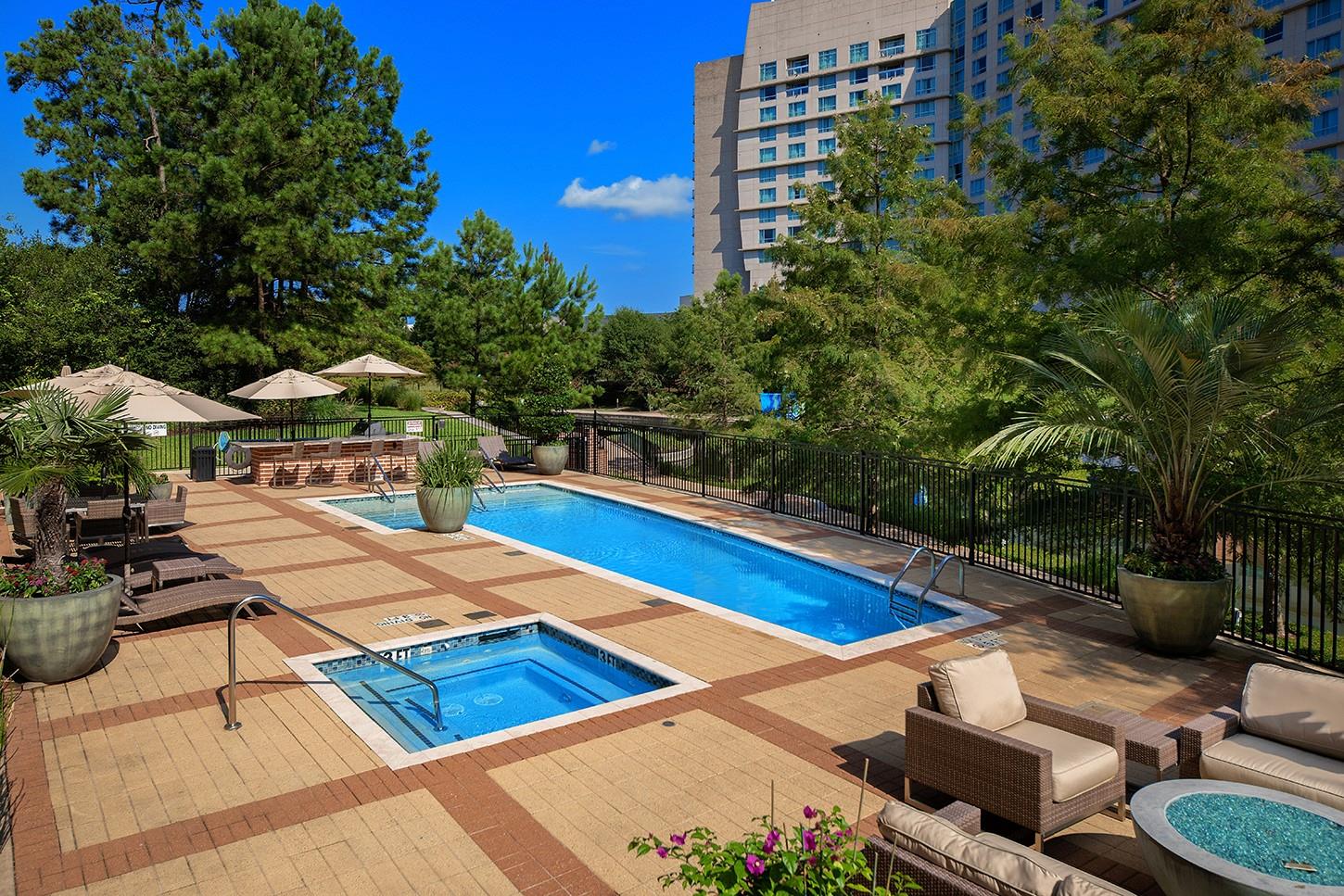 1 Waterway Court # 4E