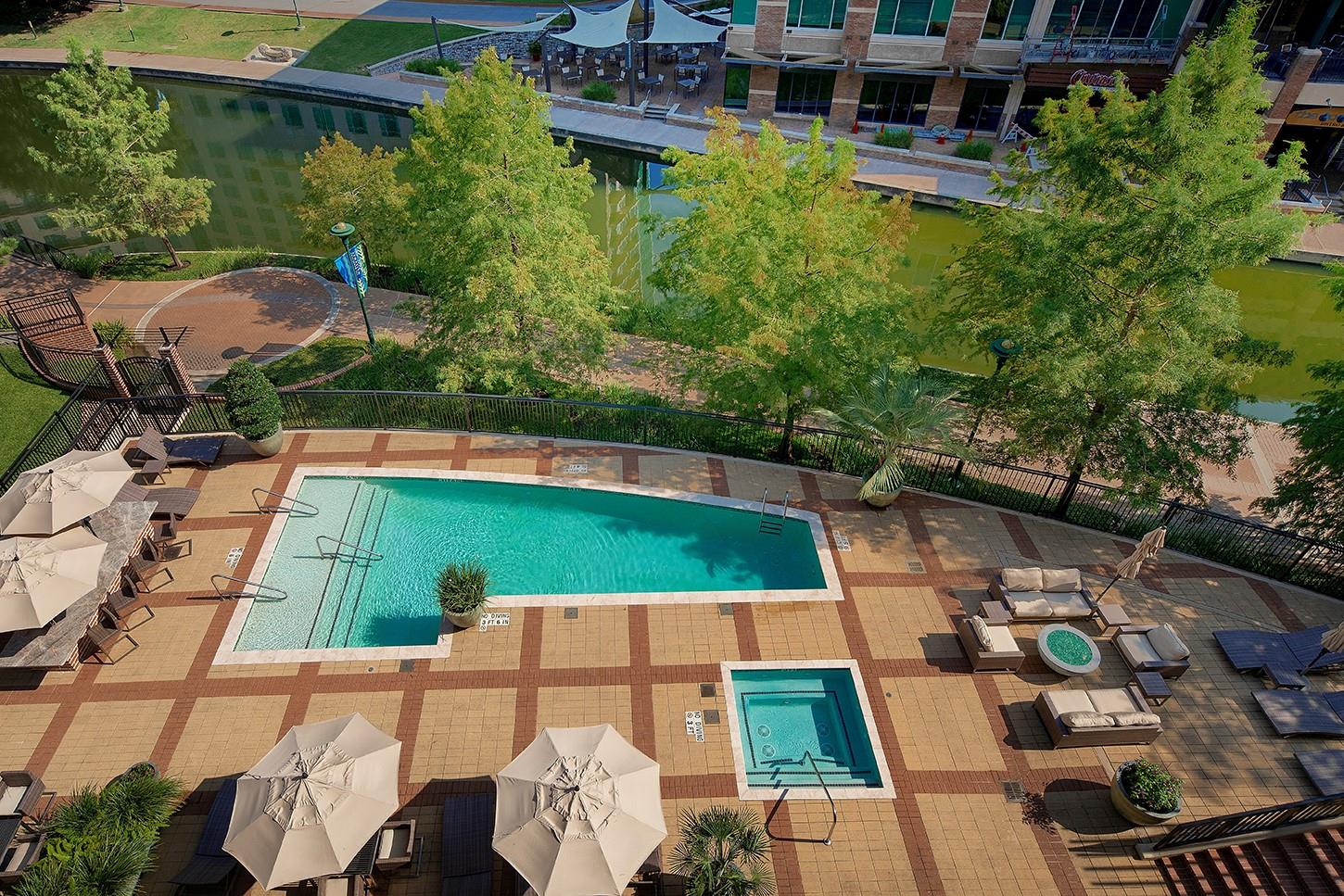 1 Waterway Court # 4E