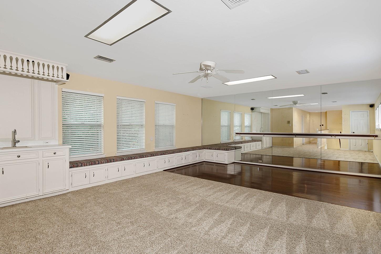 2504 Wild Wind Place