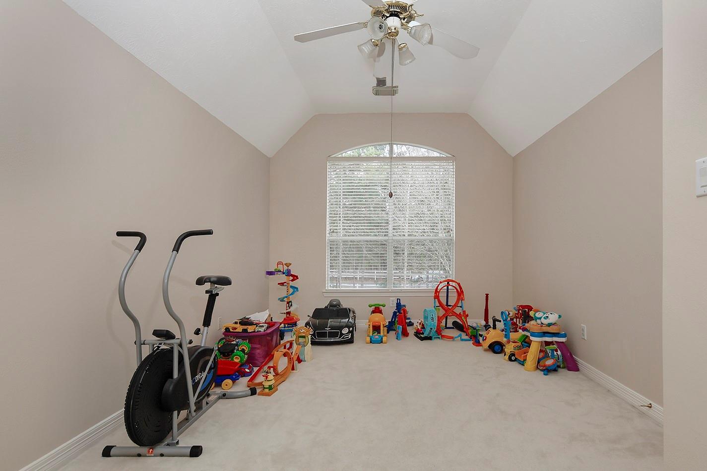 11827 Water Oak Drive
