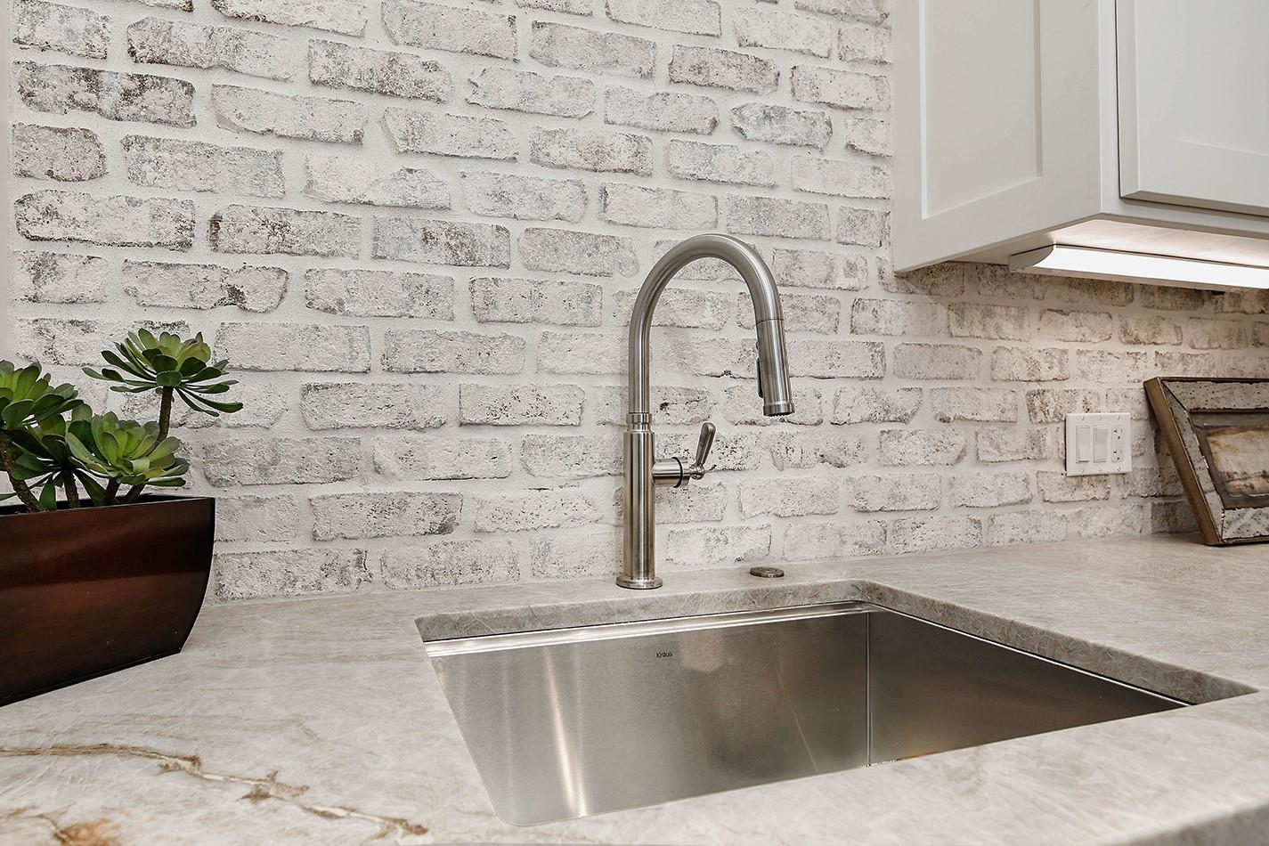 3 Waterway Court # 4D