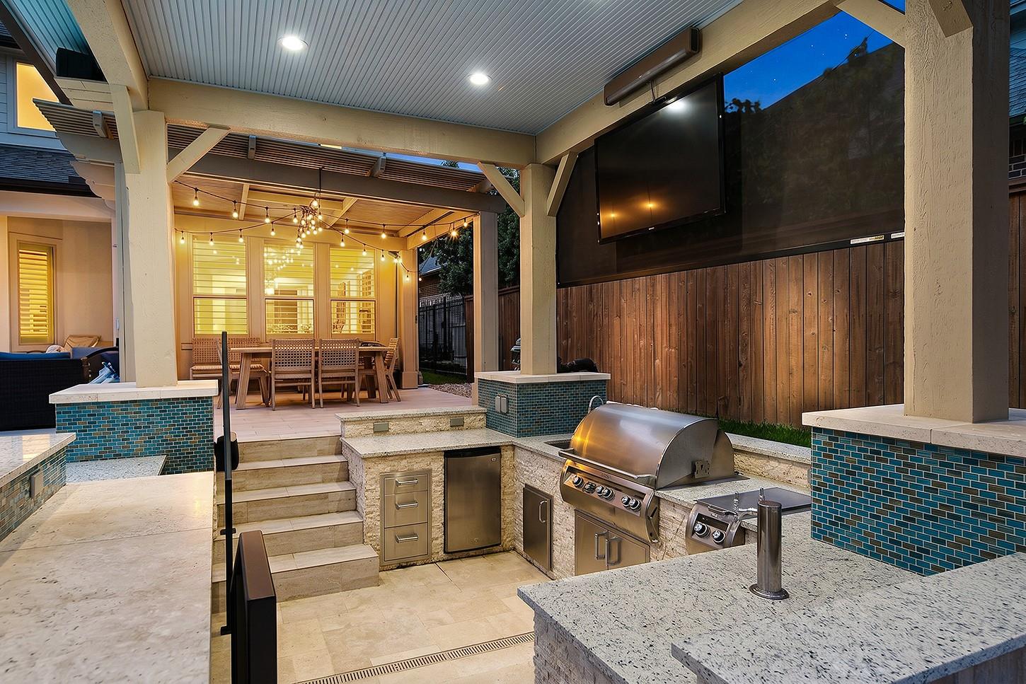 6 Paloma Bend Place
