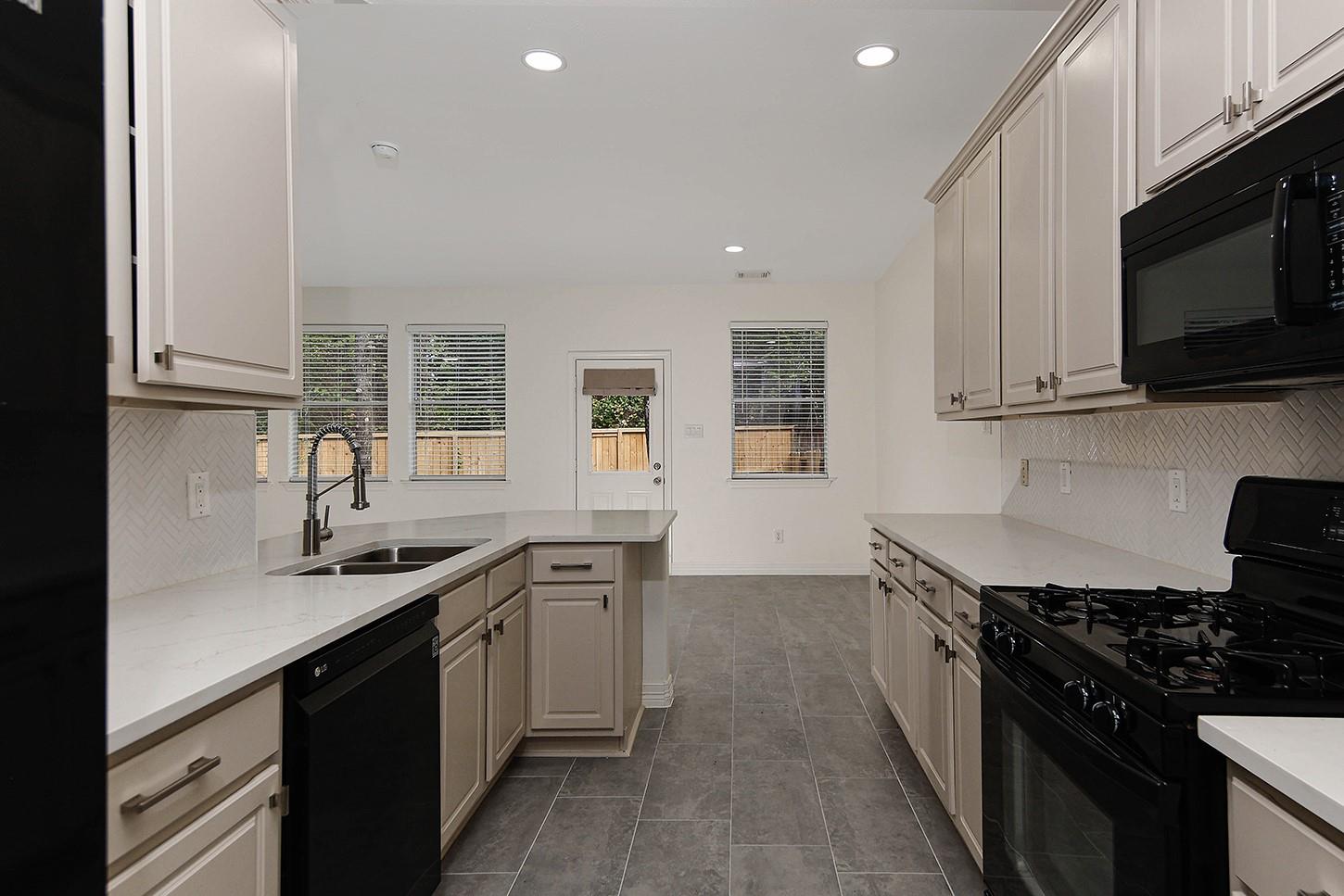 7 Peach Ridge Drive
