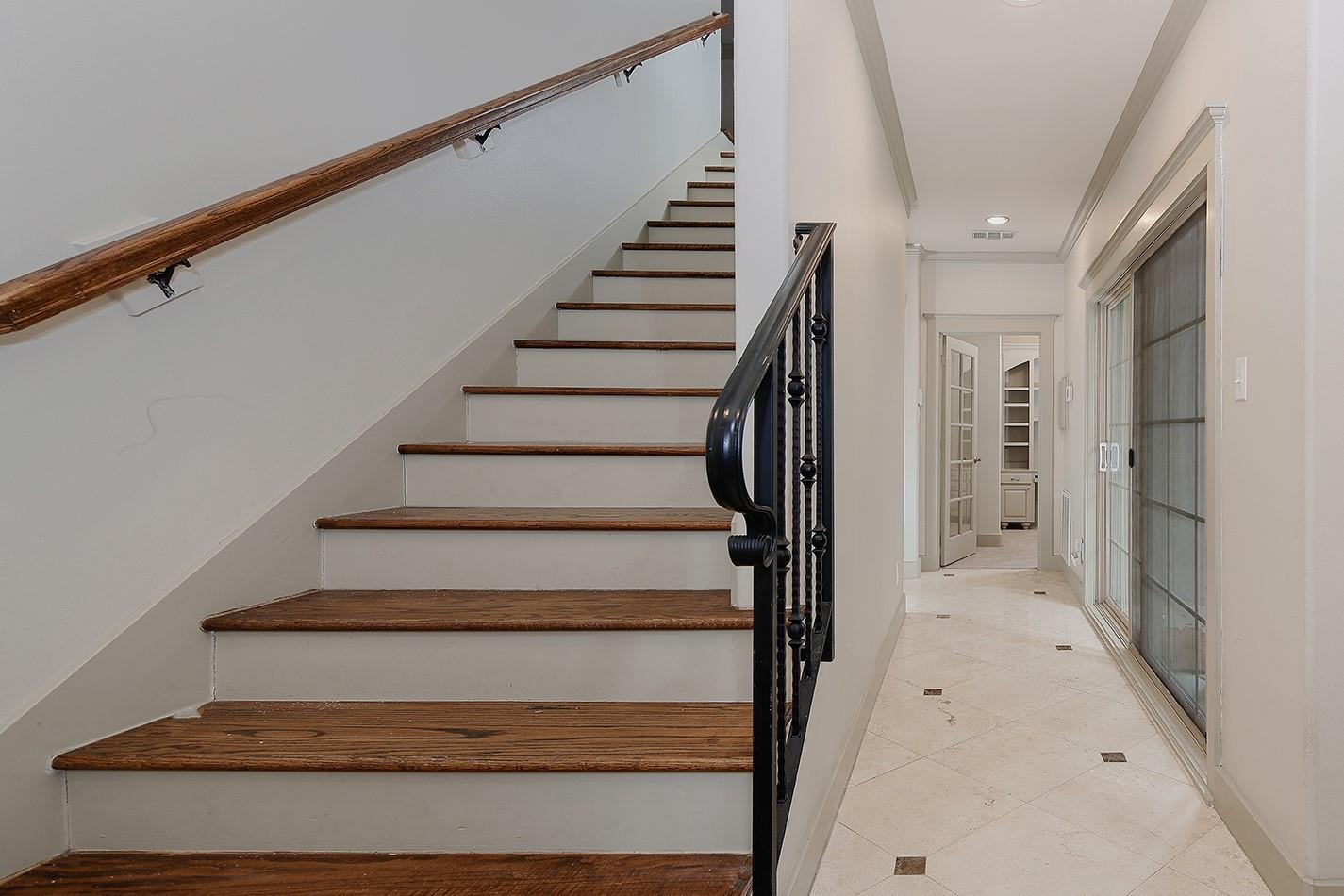 514 Cortlandt Street # B