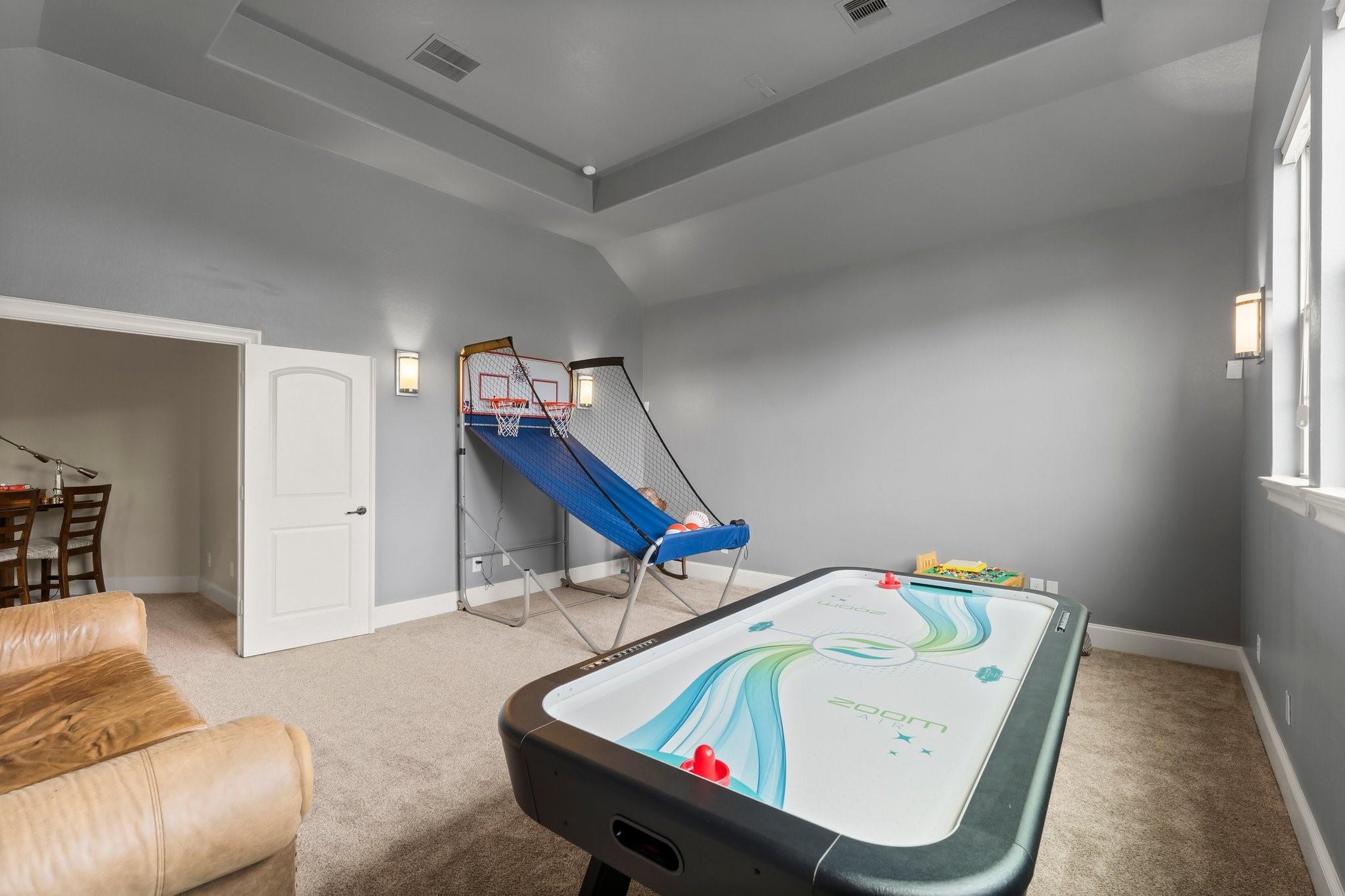 5006 Newport Court