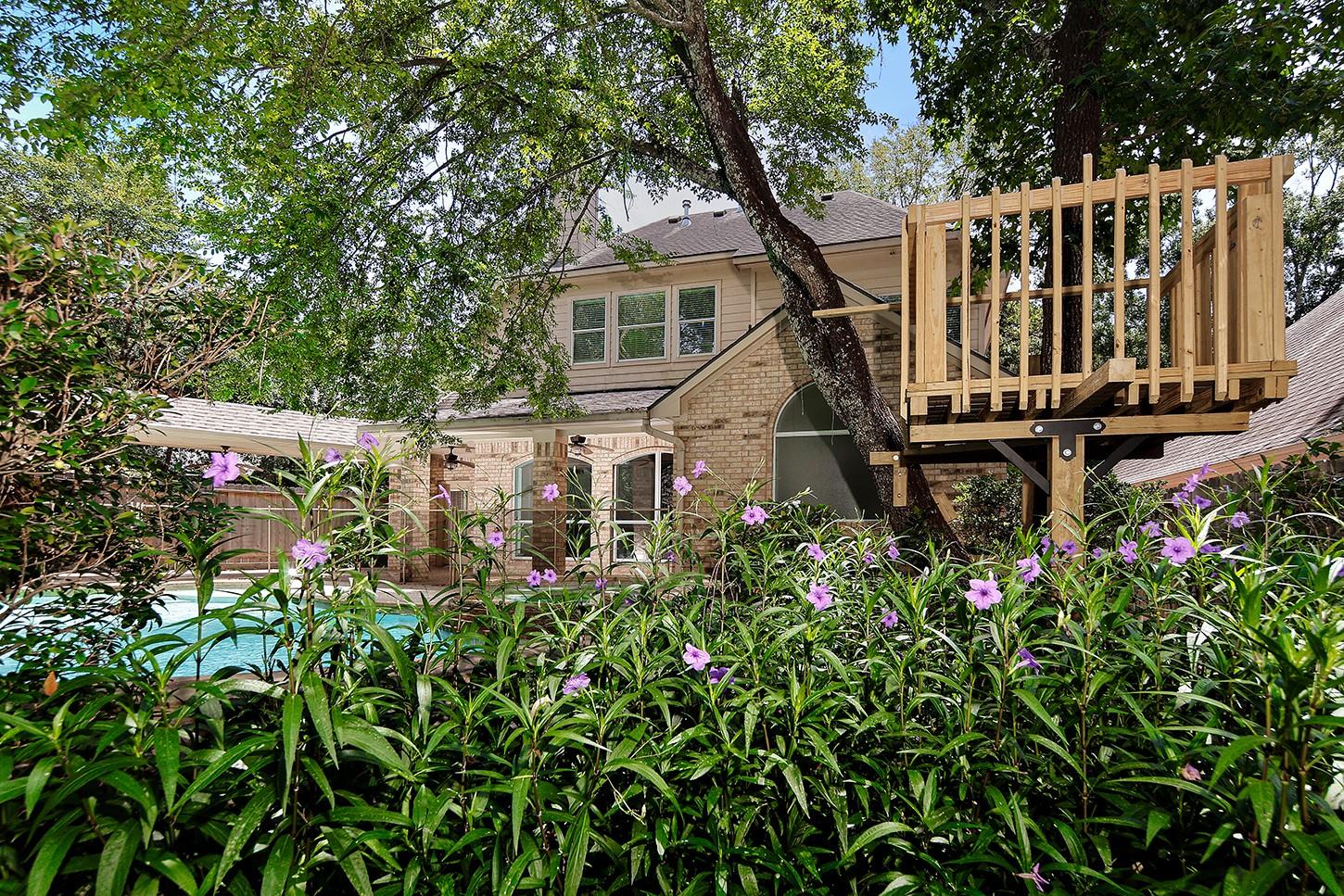 27 Bluff Creek Place