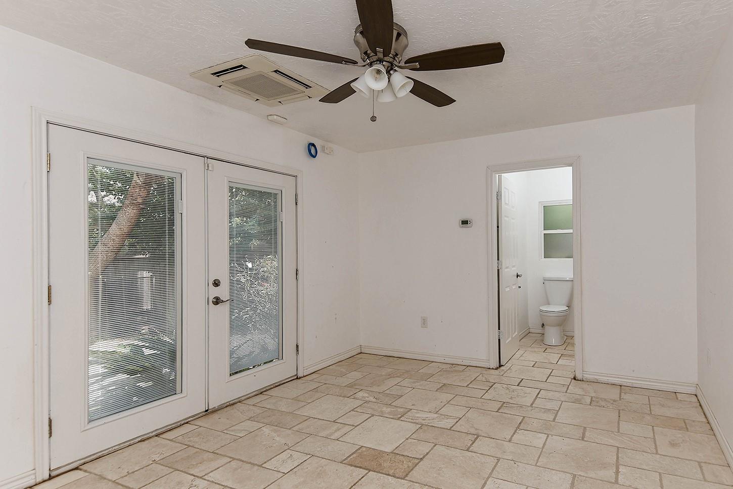 27 Bluff Creek Place