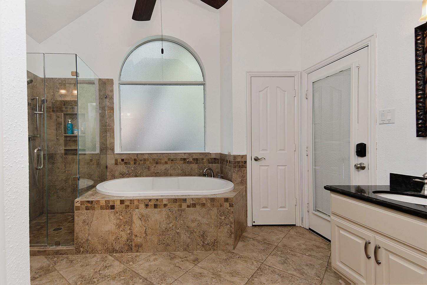 27 Bluff Creek Place