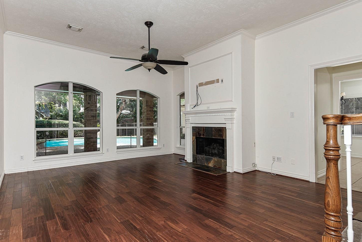 27 Bluff Creek Place